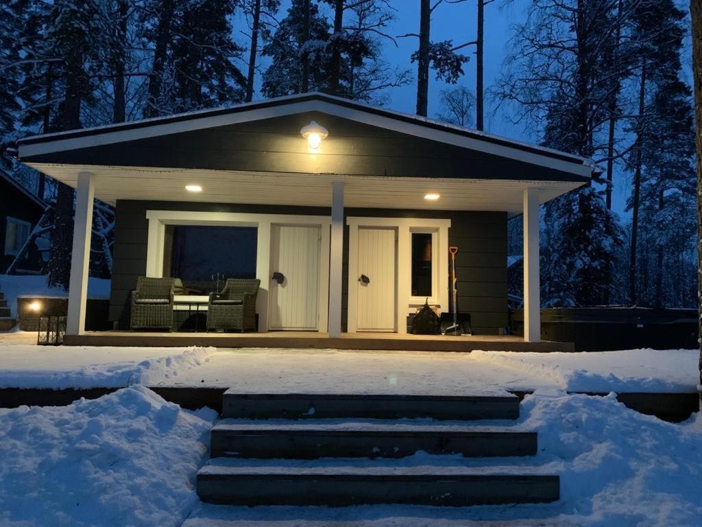 Villa Terveenniemi Kontula  Екстериор снимка